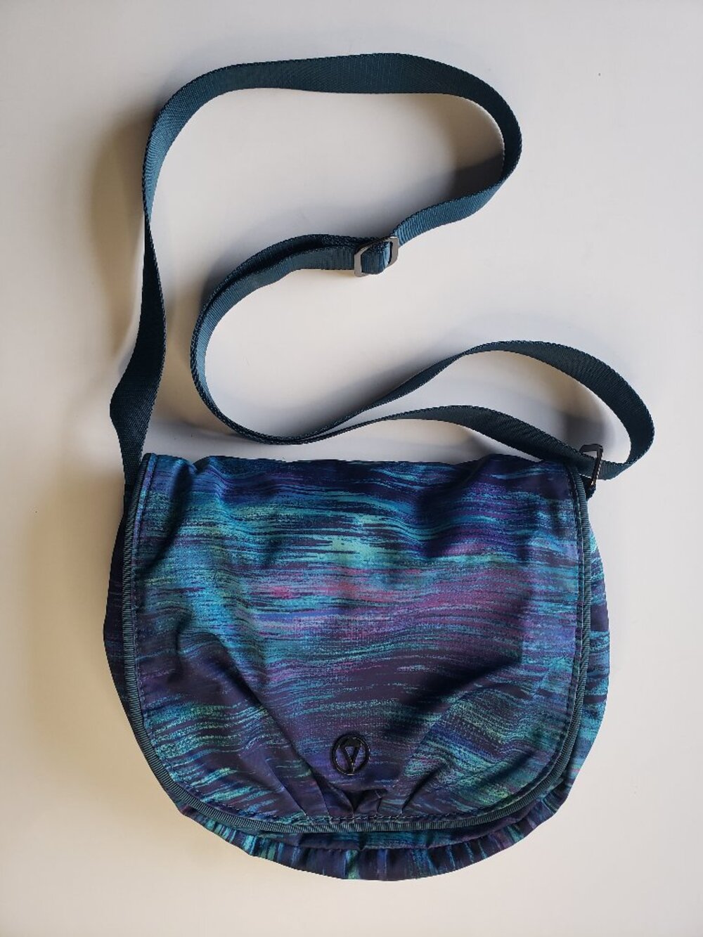 IVIVA by lululemon Crossbody Bag Endless Play Purple Blue Turquoise Adjustable